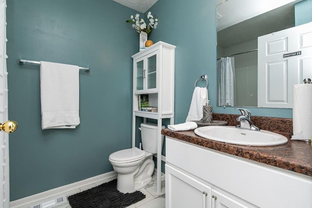 Family Friendly Home Close To Airport And Downtown Des Moines Exterior photo